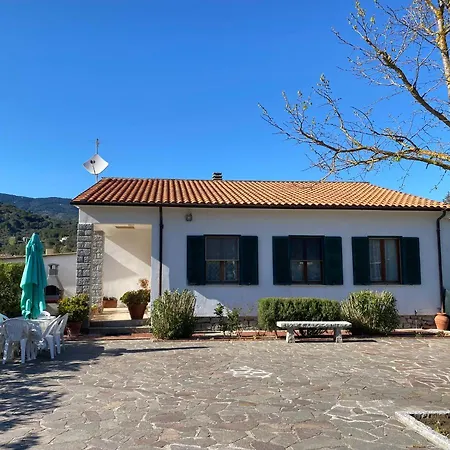 Antonia Holiday home *